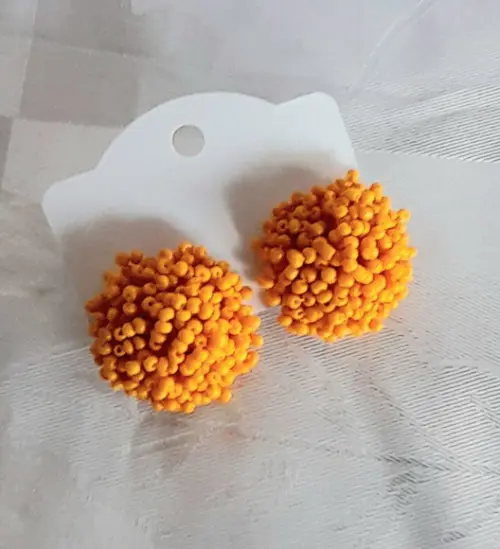 Brinco Miçangas Laranja