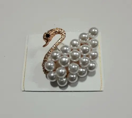 Broche Dourado/pérolas