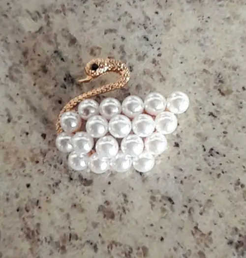 Broche Dourado/pérolas