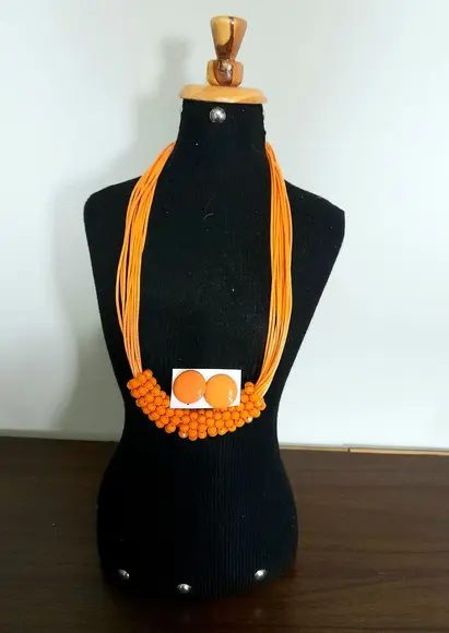 Colar Cristais Abóbora