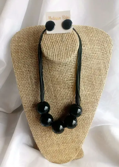 Colar de Bolas Grandes Black