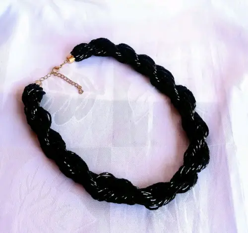 Colar de Canutilhos Black