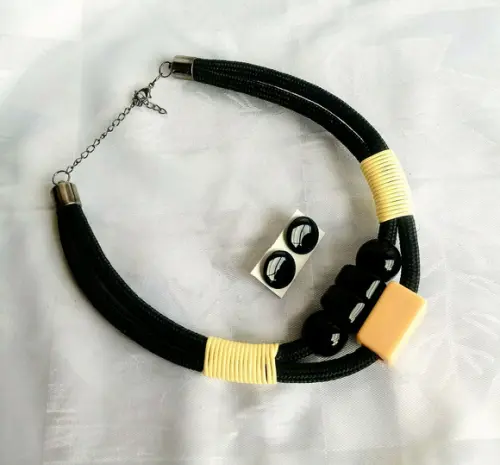 Colar de Corda Black/pedras/brincos