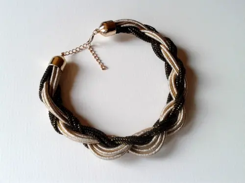 Colar de Cordas Trançado Black/dourado