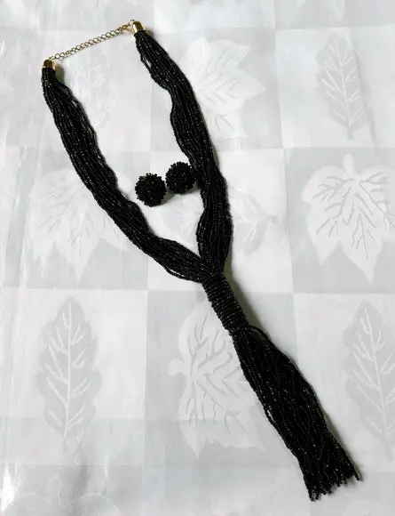 Colar de Miçangas Black c/ Brincos
