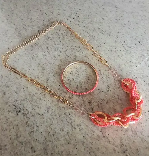 Colar de Miçangas Salmão/pulseira