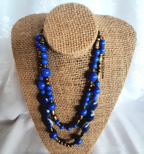 Colar de Resina Azul