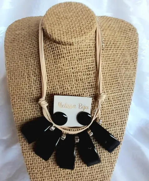 Colar de Resina Black /brincos