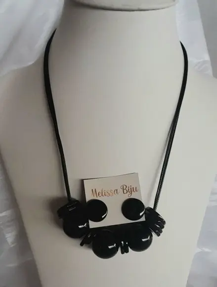 Colar de Resina Black