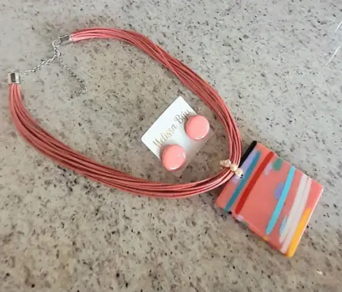 Colar de Resina, Fios Encerados Salmão
