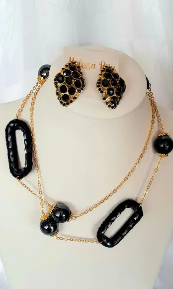 Colar Dourado/black