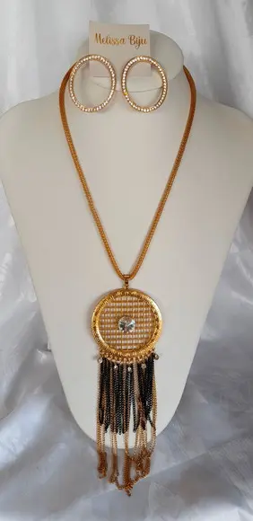 Colar Dourado/Franjas/brincos