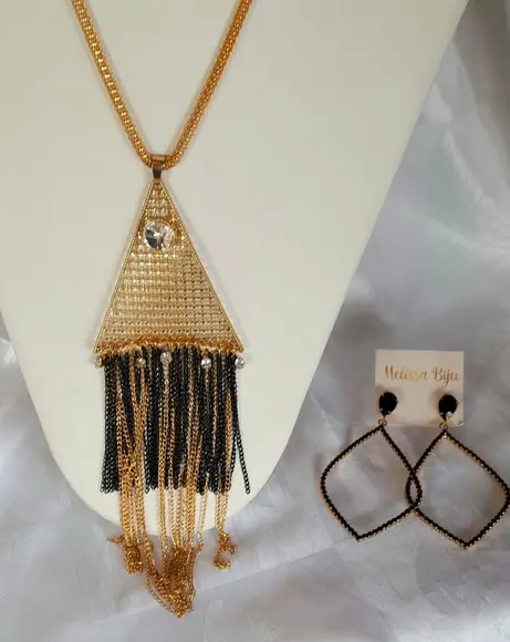 Colar Dourado/Franjas/Brincos