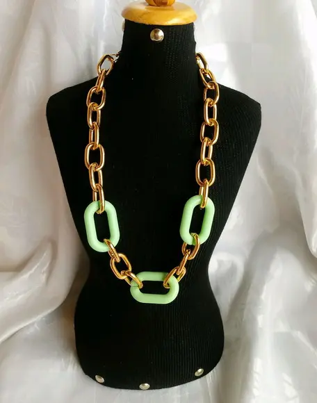 Colar Elos Dourado/verde