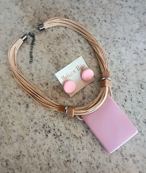 Colar Fios Encerados Rosa