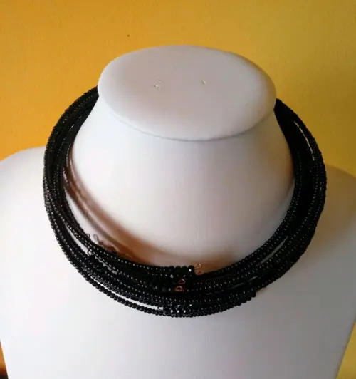 Colar Flexível de Miçangas/cristais