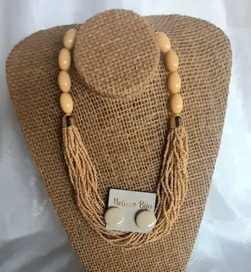 Colar Miçangas Bege- Brincos