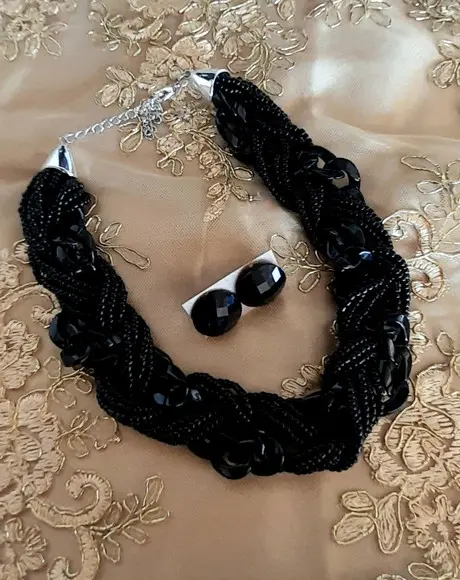 Colar Miçangas Black/brincos