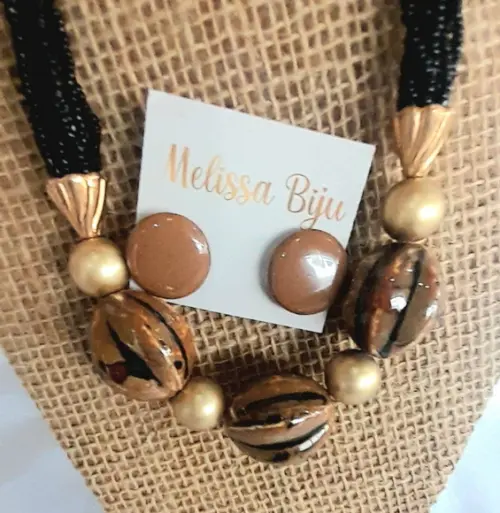 Colar Miçangas Black/brincos/pedras