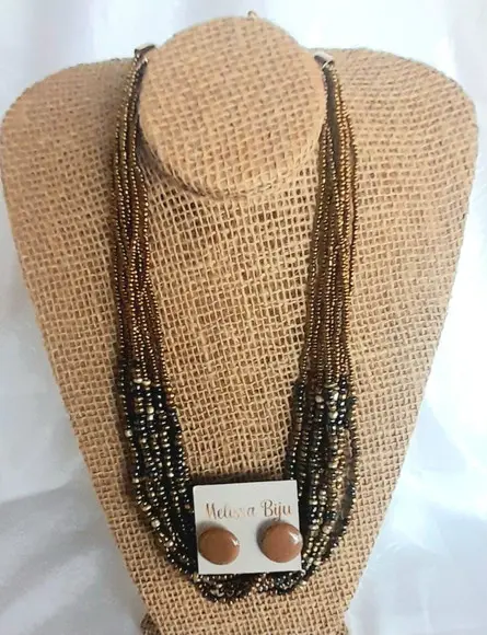 Colar Miçangas Cobre-brincos