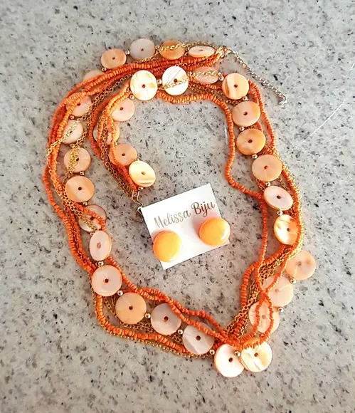Colar Miçangas Laranja/madrepérolas