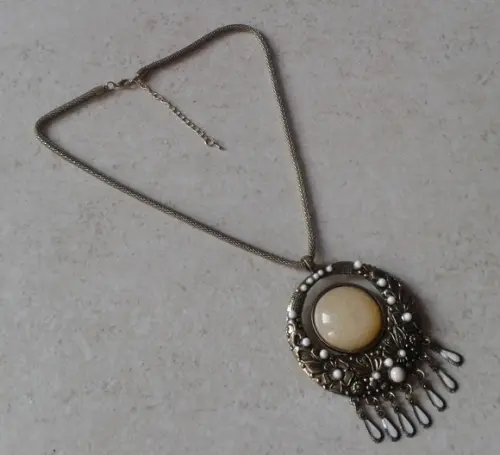 Colar Ouro Velho/pedras