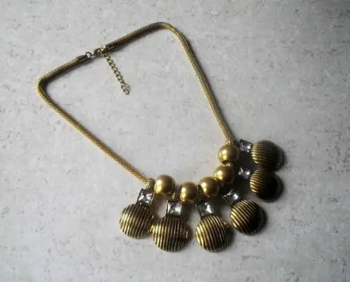 Colar Ouro Velho/pedras