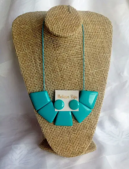 Colar Resina Azul