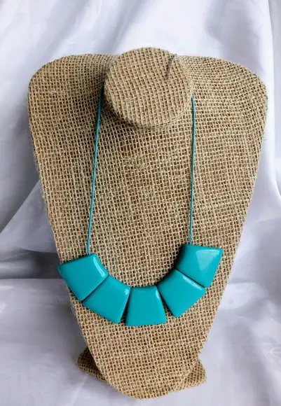 Colar Resina Azul