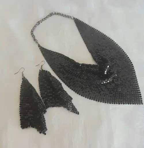 Gargantilha Black