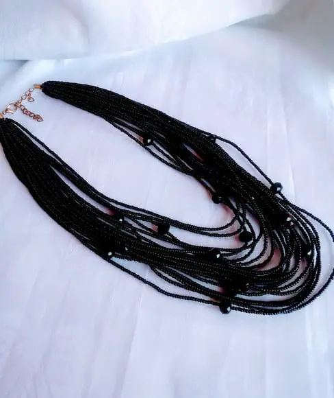 Colar Black C/cristais