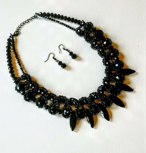 Colar de Festa /cristais/black
