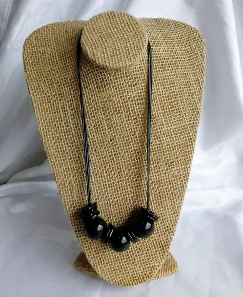 Colar de Resina Black