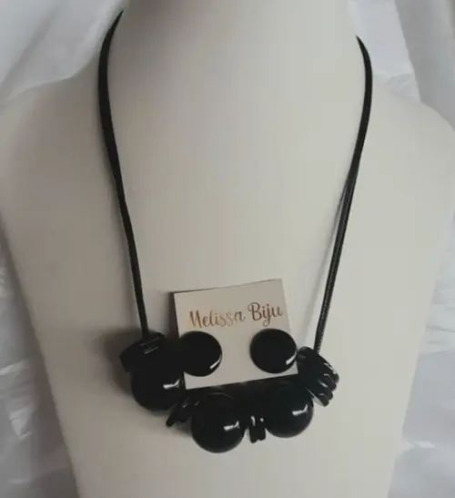 Colar de Resina Black
