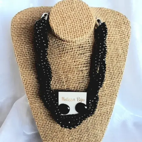 Colar de Resina Black