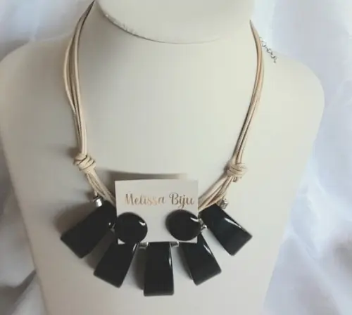Colar de Resina Black /brincos
