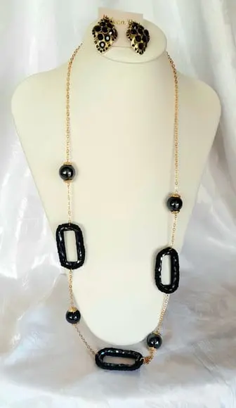 Colar Dourado/black