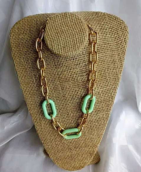 Colar Elos Dourado/verde