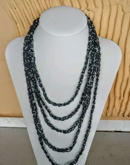 Colar Miçangas Black/cinzas