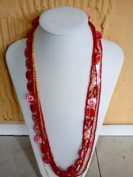 Colar Miçangas Vermelhas/madrepérolas