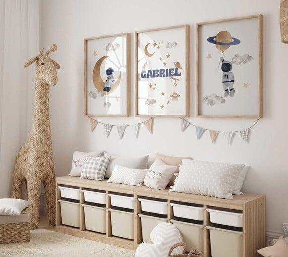 Kit 3 Quadros Decorativo Moldura Astronauta Infantil Pers A3