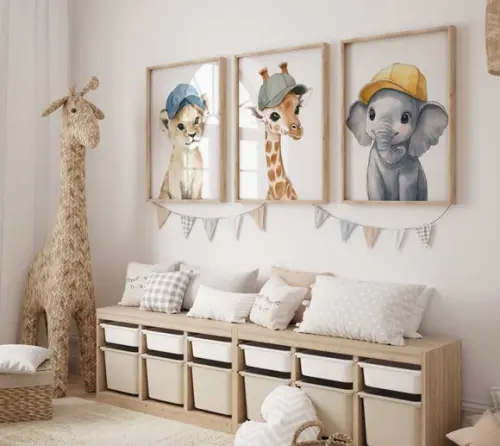 Kit 3 Quadros Decorativos Moldura Bebe Safari Animal Boné A3