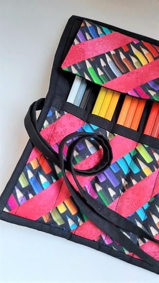 Estojo de Rolinho para 48 Lapis de Cor Patchwork