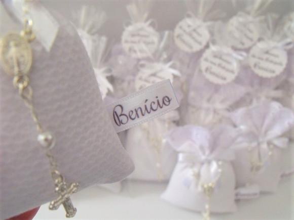 Lembrança Batizado Sachê Piquet com Mini Terço e Nome