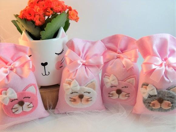 Lembrancinha Bebê Menina Sachê Gatinhos