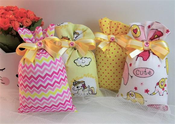 Lembrancinha Bebê Menina Sachê Perfumado