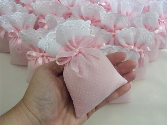 Lembrancinha Menina Sachê Perfumado Poá Rosa