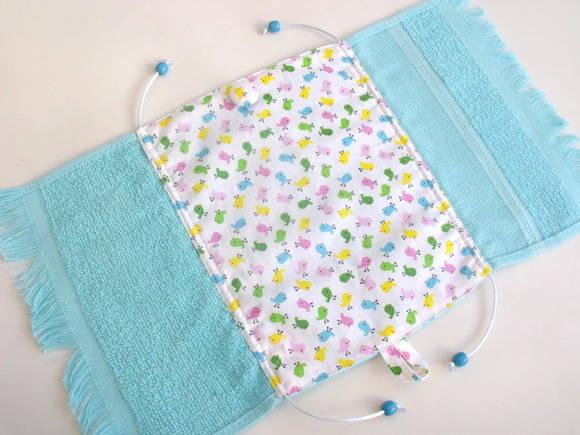 Necessaire Toalhinha Porta higiene dental 2 em 1
