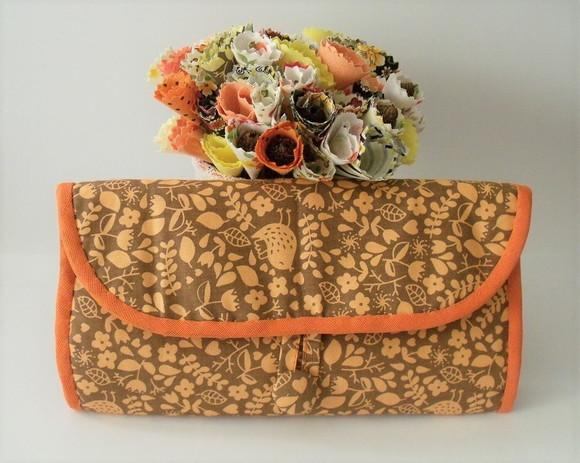 Porta Joias de Pendurar Organizador Bolsa Marrom e Laranja