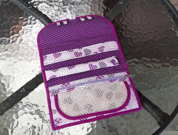 Porta Joias de Tecido para Viagem | Corações Lilás | Compre